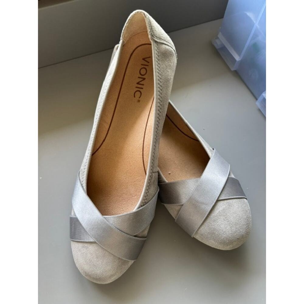 Vionic Grey Dress Slippers/flats